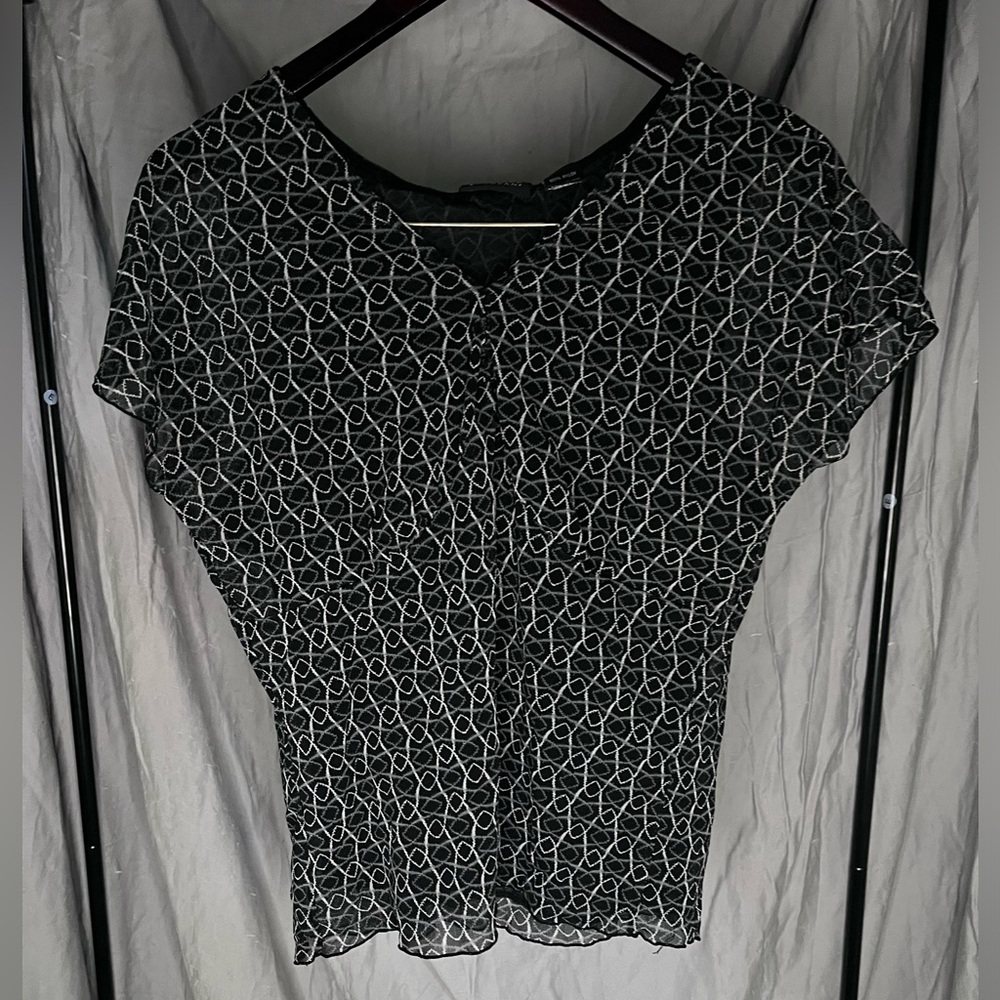 mesh black and white top